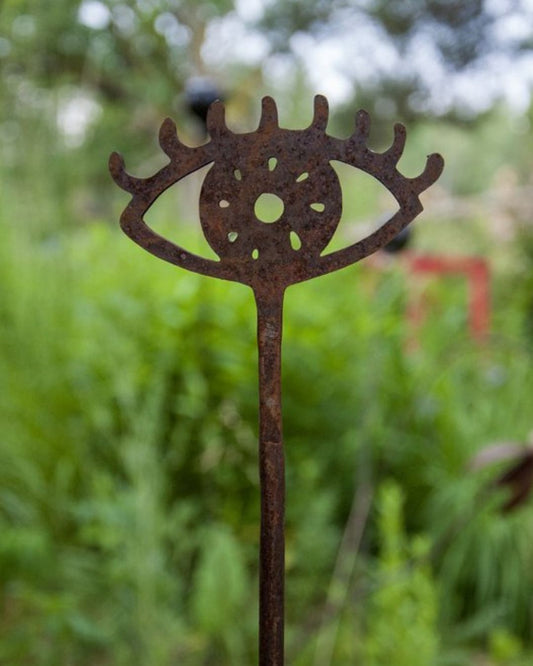 Metalinis sodo dekoras Akis